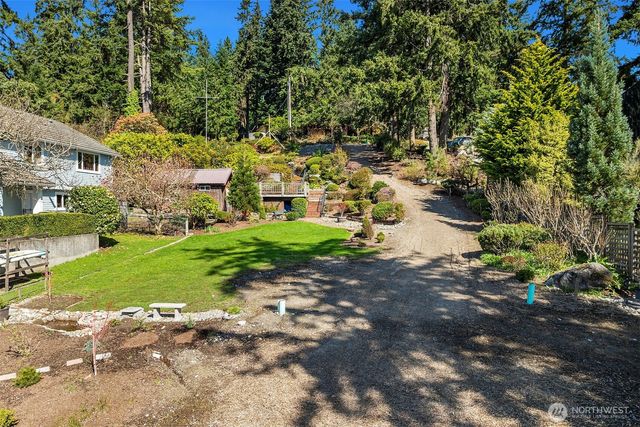 7615 NE Champagne Point Place, Kirkland, WA 98034