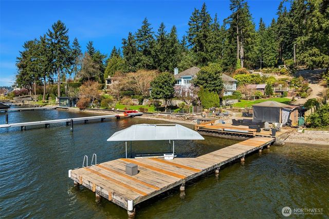 7615 NE Champagne Point Place, Kirkland, WA 98034