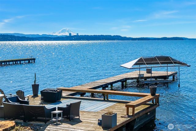 7615 NE Champagne Point Place, Kirkland, WA 98034