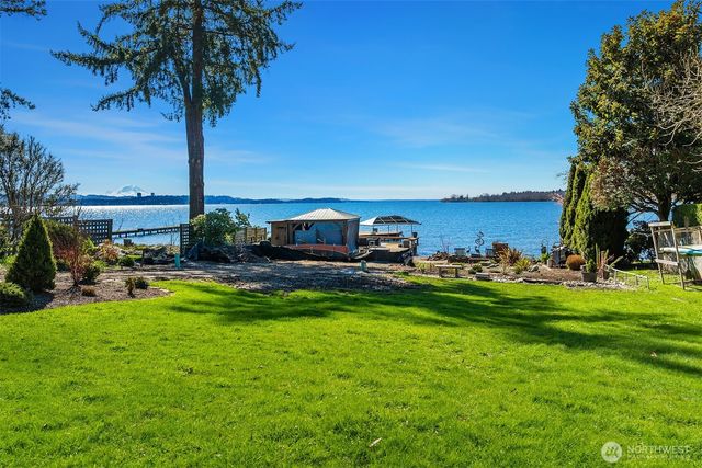 7615 NE Champagne Point Place, Kirkland, WA 98034