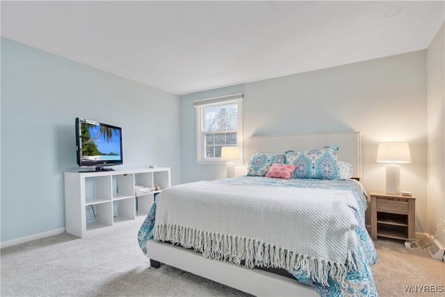 95 Wood Acres Drive, Amherst, NY 14051