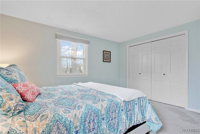 95 Wood Acres Drive, Amherst, NY 14051