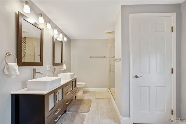 95 Wood Acres Drive, Amherst, NY 14051