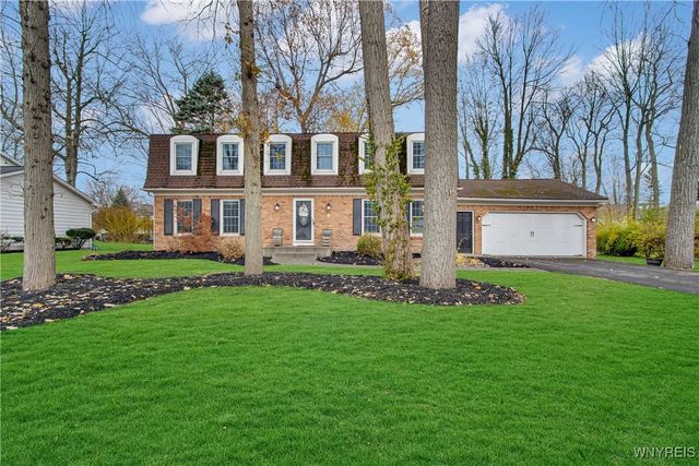 95 Wood Acres Drive, Amherst, NY 14051