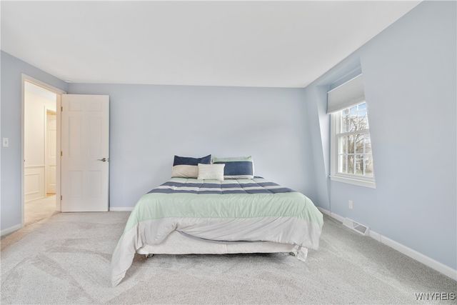 95 Wood Acres Drive, Amherst, NY 14051