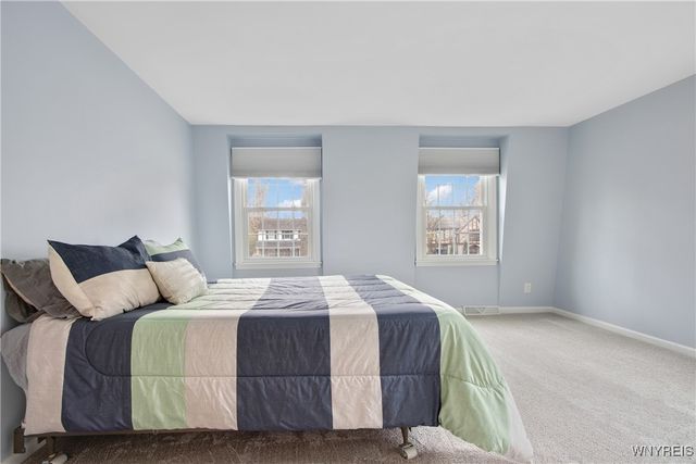 95 Wood Acres Drive, Amherst, NY 14051