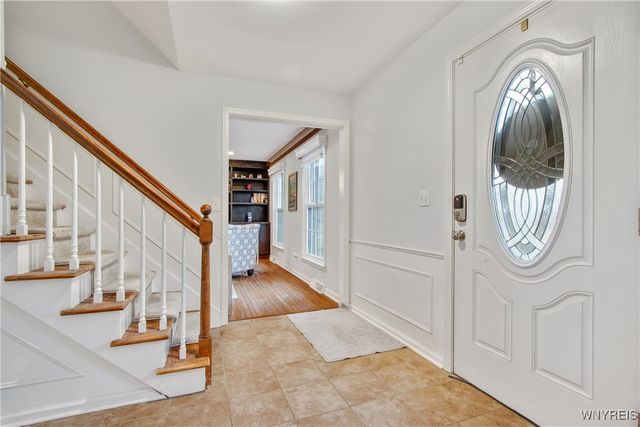 95 Wood Acres Drive, Amherst, NY 14051