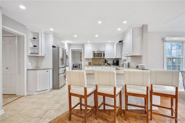 95 Wood Acres Drive, Amherst, NY 14051