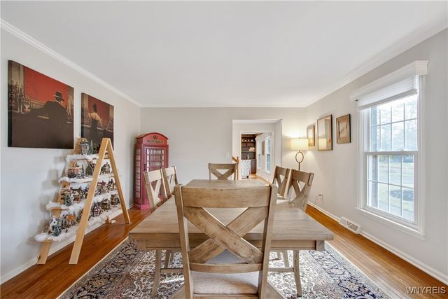 95 Wood Acres Drive, Amherst, NY 14051