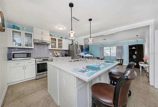 2025 TEMPLE TERRACE, Clearwater, FL 33764