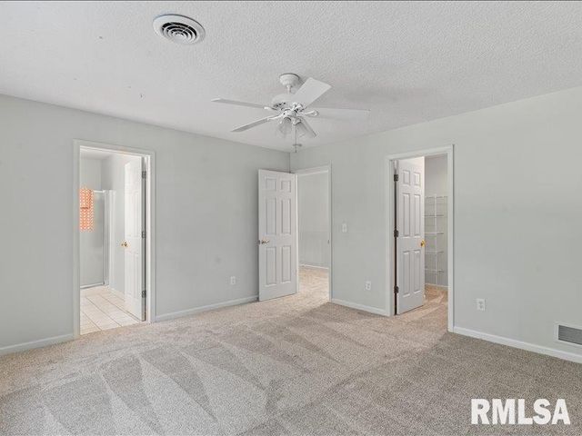 6800 Ridges Court, Bettendorf, IA 52722