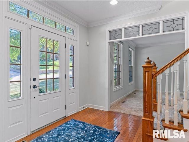 6800 Ridges Court, Bettendorf, IA 52722