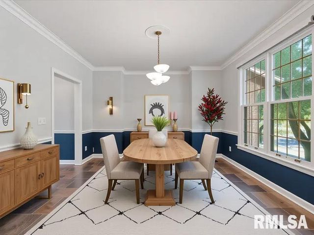 6800 Ridges Court, Bettendorf, IA 52722