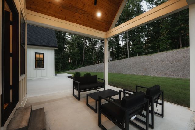 2525 Parkside Place NE, Cleveland, TN 37311