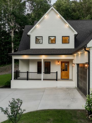 2525 Parkside Place NE, Cleveland, TN 37311