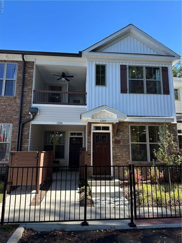 1910 Kathy Ann Way E, Carrollton, VA 23314