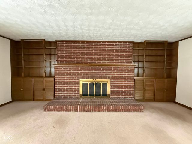 3076 Davis Drive, Indianapolis, IN 46221