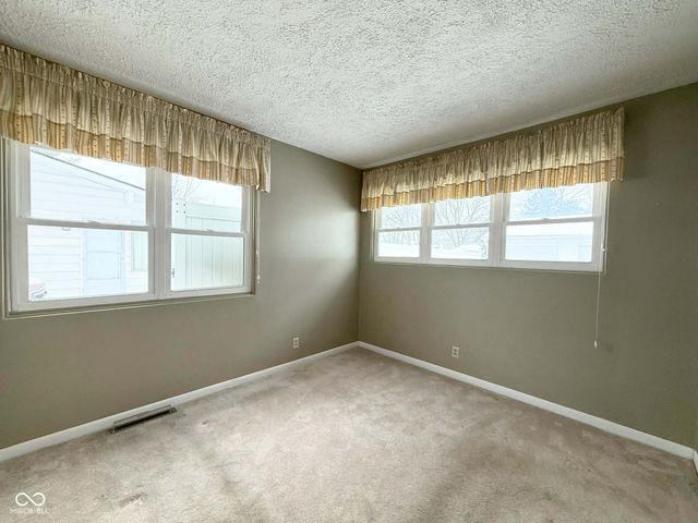 3076 Davis Drive, Indianapolis, IN 46221