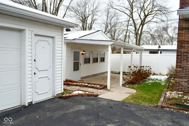 3076 Davis Drive, Indianapolis, IN 46221