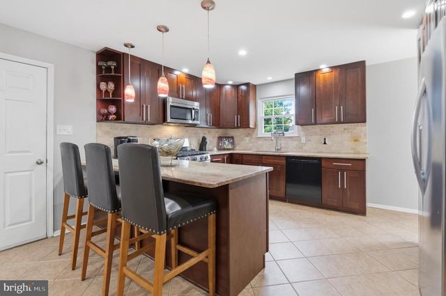 129 DESCHLER BLVD, Clayton, NJ 08312