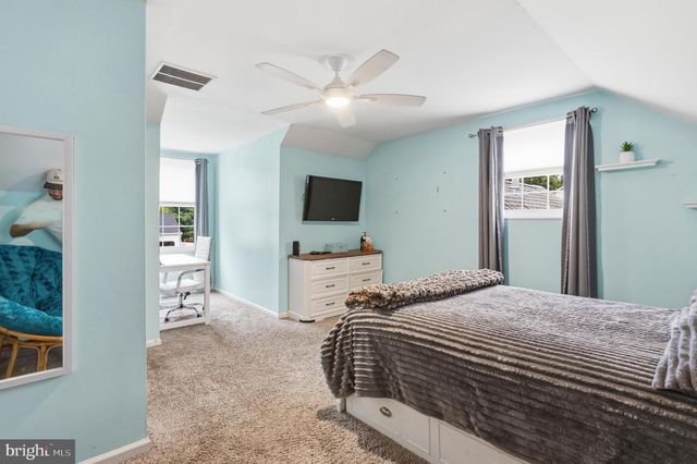 129 DESCHLER BLVD, Clayton, NJ 08312