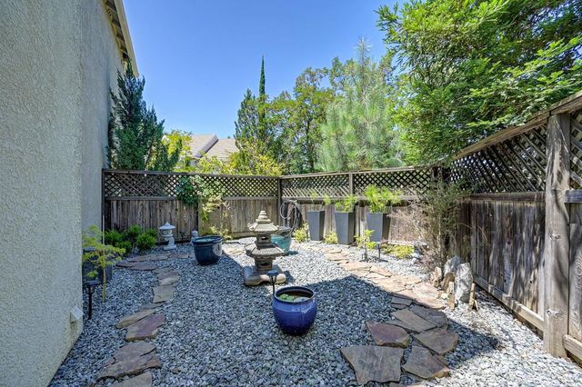 9811 Beckenham Dr, Granite Bay, CA 95746