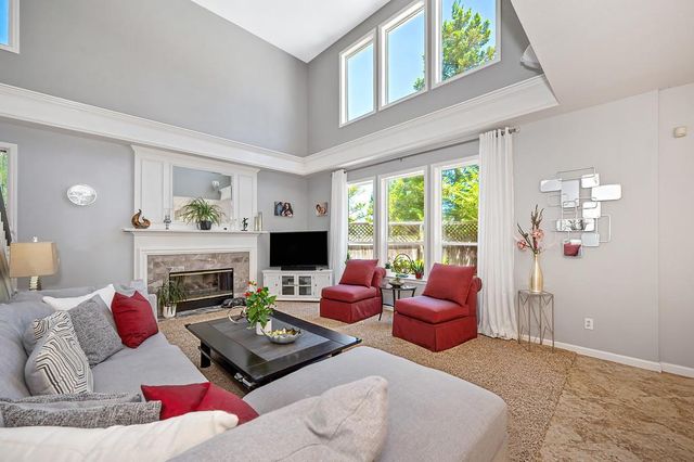 9811 Beckenham Dr, Granite Bay, CA 95746