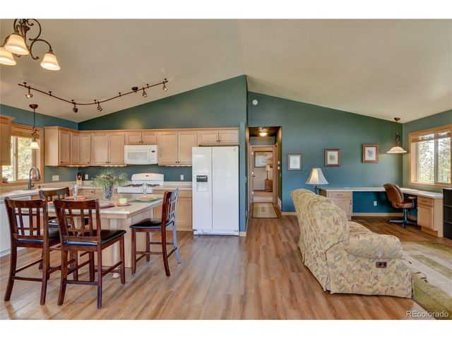 75 Whip Way, Hartsel, CO 80449