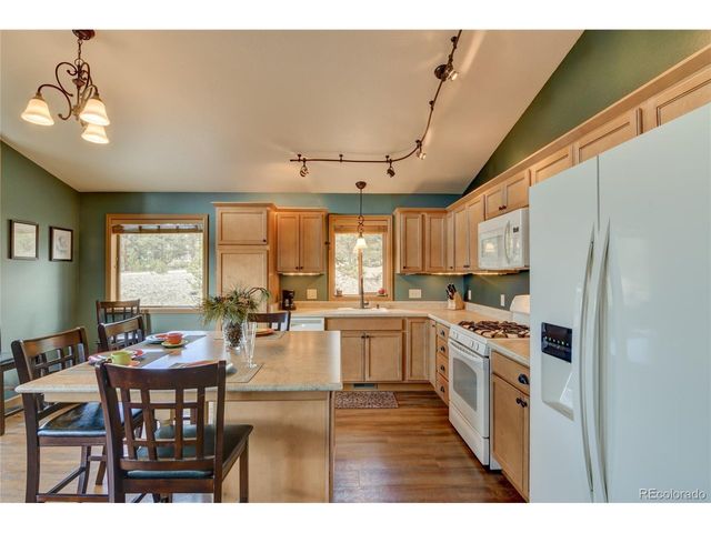75 Whip Way, Hartsel, CO 80449