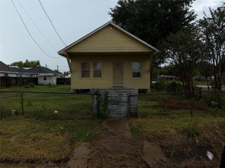 7999 Kenton Street, Houston, TX 77028