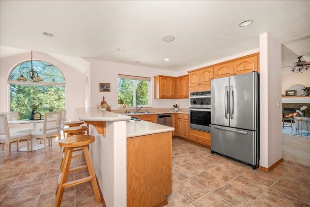 7175 S Cedar Rd, Spokane, WA 99224