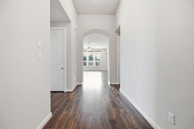 6711 Calabria DR, Round Rock, TX 78665