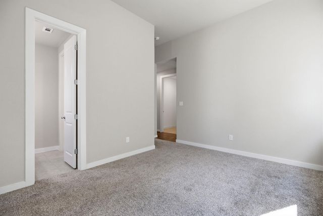 6711 Calabria DR, Round Rock, TX 78665