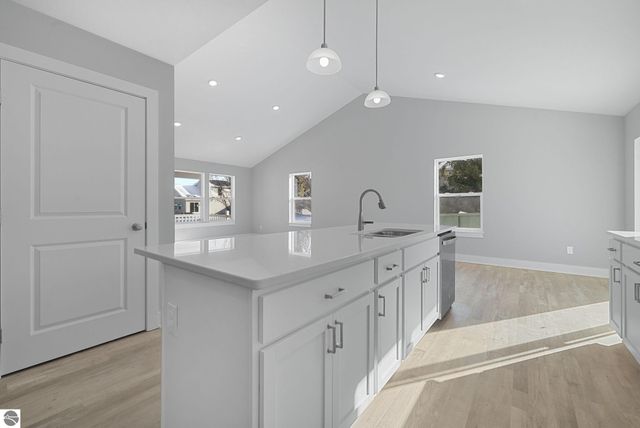 2839 Ruby Street, Traverse City, MI 49684