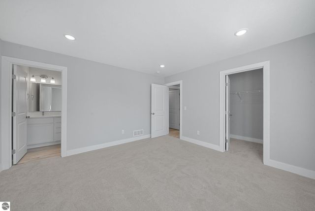 2839 Ruby Street, Traverse City, MI 49684