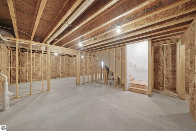 2839 Ruby Street, Traverse City, MI 49684