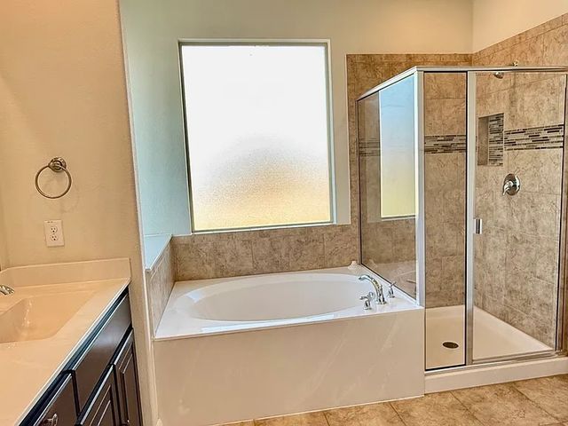 520 Pendennis Drive, Saginaw, TX 76131