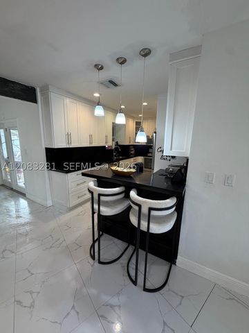 9315 Jamaica Dr, Cutler Bay, FL 33189