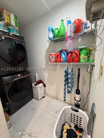 9315 Jamaica Dr, Cutler Bay, FL 33189