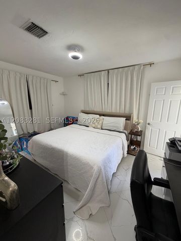 9315 Jamaica Dr, Cutler Bay, FL 33189
