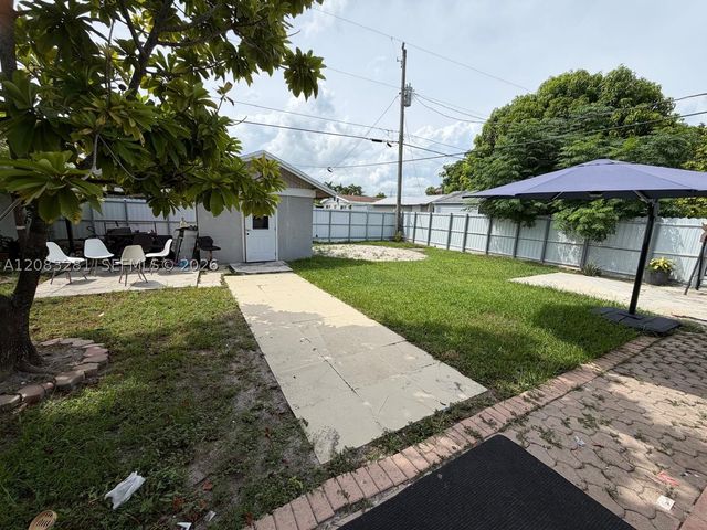 9315 Jamaica Dr, Cutler Bay, FL 33189