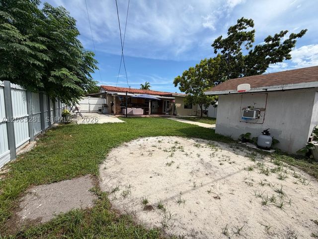 9315 Jamaica Dr, Cutler Bay, FL 33189