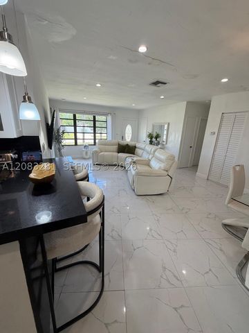 9315 Jamaica Dr, Cutler Bay, FL 33189