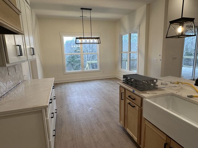 2660 Jarrell Ridge Rd, Clarksville, TN 37043