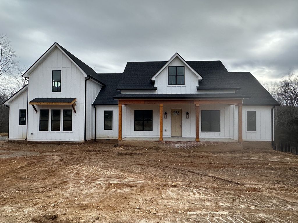 2660 Jarrell Ridge Rd, Clarksville, TN 37043