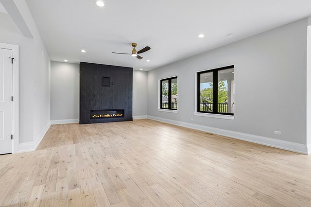 1108 Walter Street, Lemont, IL 60439