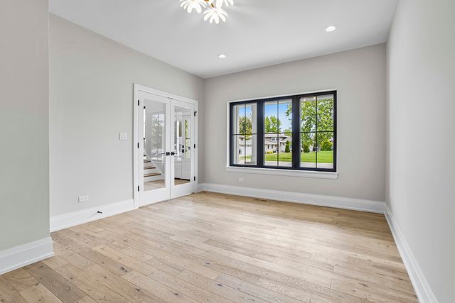1108 Walter Street, Lemont, IL 60439