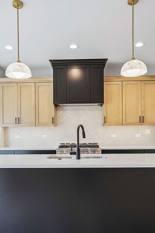 1108 Walter Street, Lemont, IL 60439