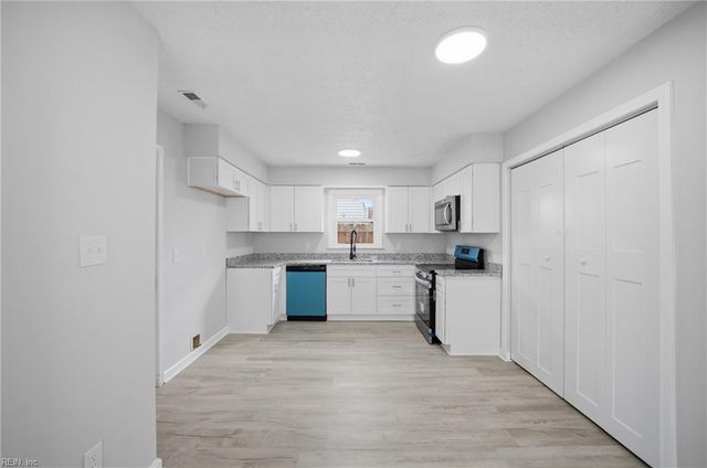 3511 Hoby CT, Virginia Beach, VA 23462