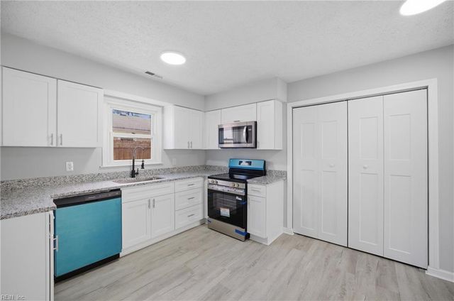 3511 Hoby CT, Virginia Beach, VA 23462